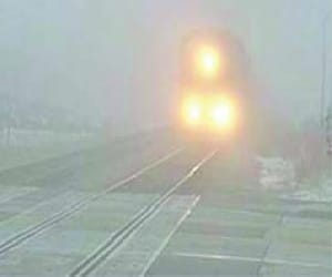 trains late in foggy weather
